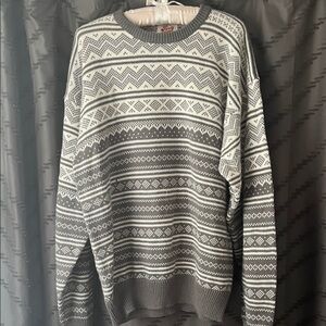 Classic Gray & White Patterned Crewneck Sweater - Men